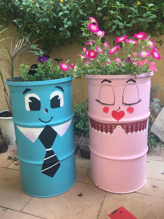 Adorable Couple Barrel Planters