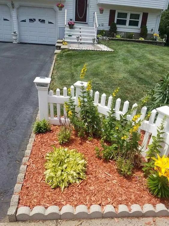 Classic Scalloped Concrete Edging