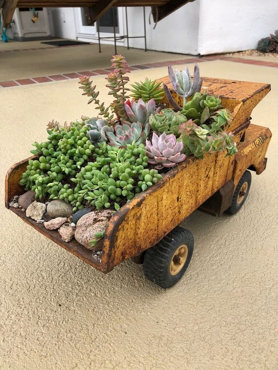 Rustic Dump Truck Succulent Garden