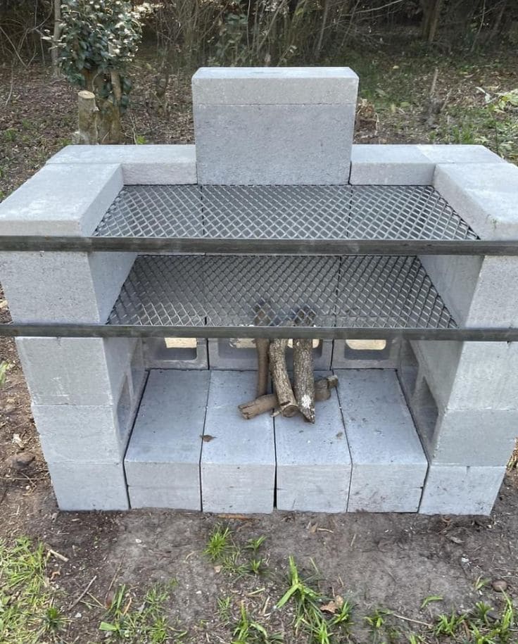 Innovative DIY Cinder Block Grill