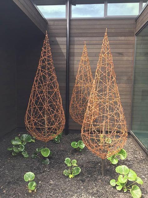 Rusty Wire Garden Sculpture