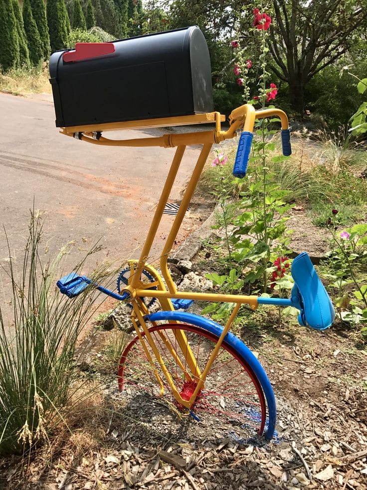 BIcycle-inspired Mailbox Lanscape