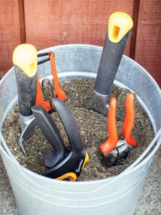 Effortless Garden Tool Storage Bucket