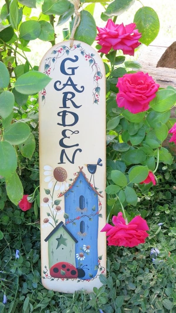 Whimsical Birdhouse Garden Sign Decor