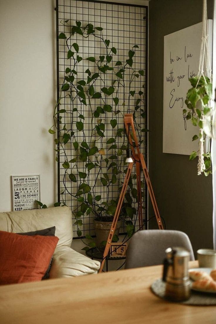 Chic Grid Trellis Indoor Planter Design