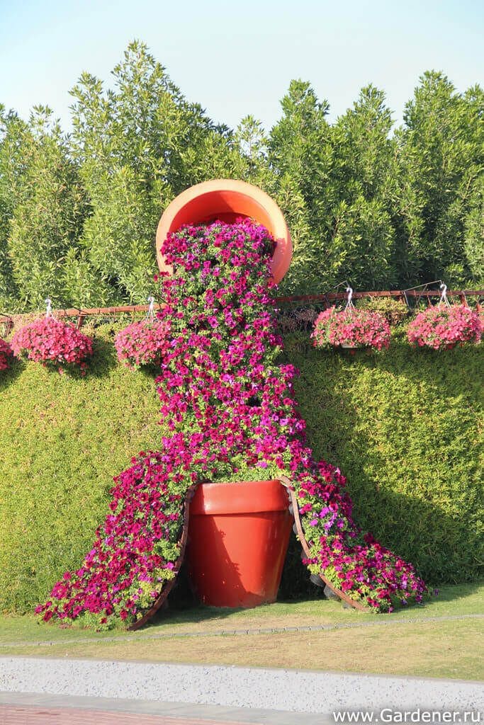 Dramatic Floral Waterfall from a Giant Pot